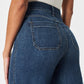 Bauchfrei gekrempelte Jeans mit weitem Bein