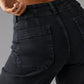 Bauchfrei gekrempelte Jeans mit weitem Bein