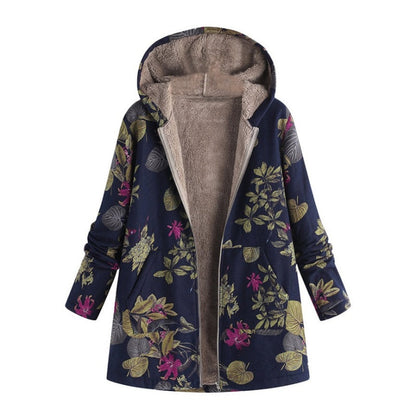 Damenjacke mit Kapuze und Kunstfellfutter und Blattprint