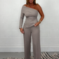 Modischer Damen-Zweiteiler: One-Shoulder-Top & Hose mit weitem Bein